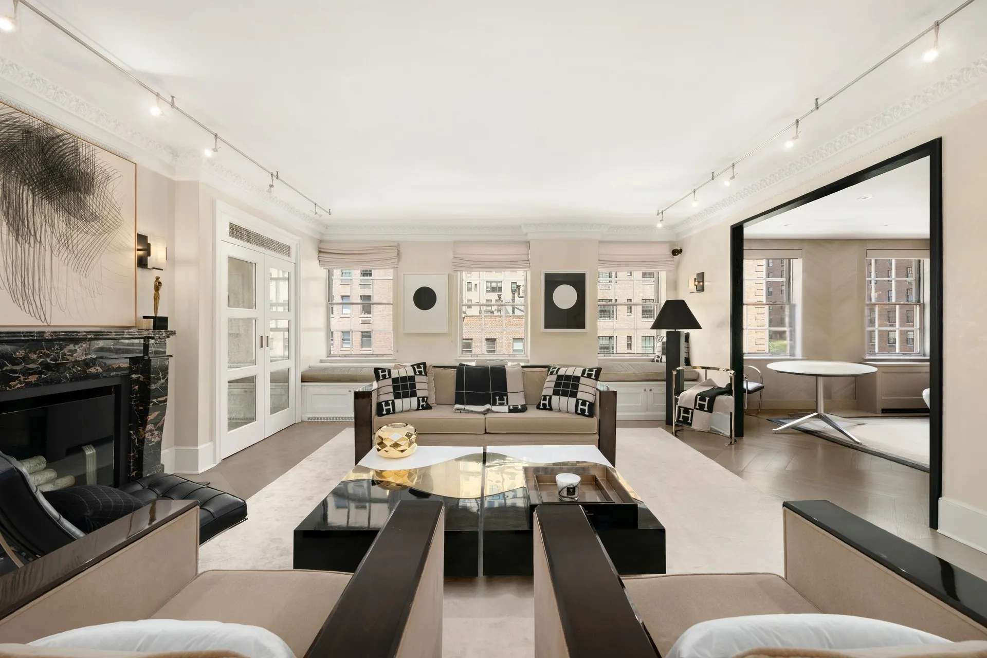 52 E 72nd St #7, New York, NY 10021