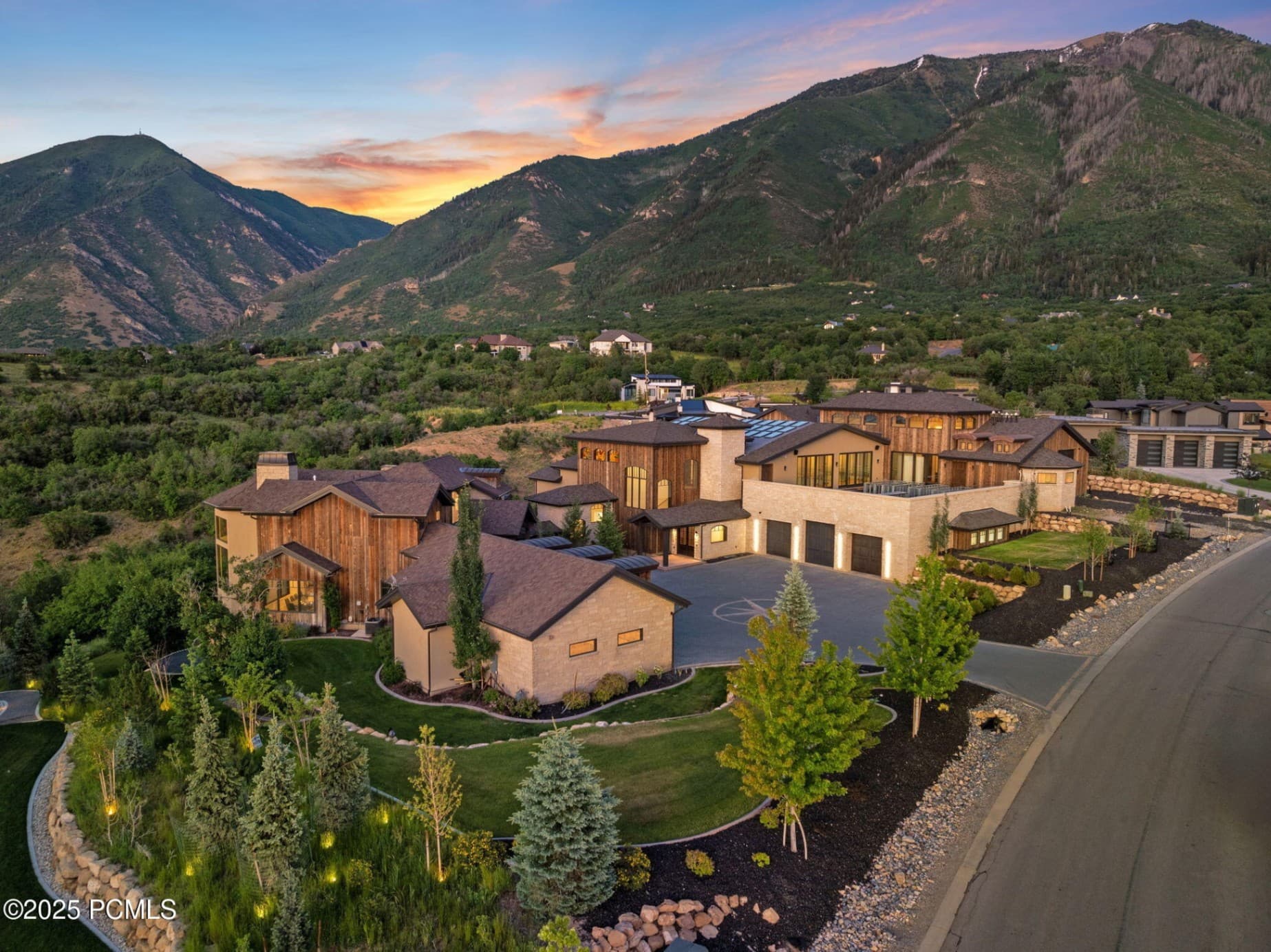 867 S Summit Creek Dr, Woodland Hills, UT 84653 - Image 3