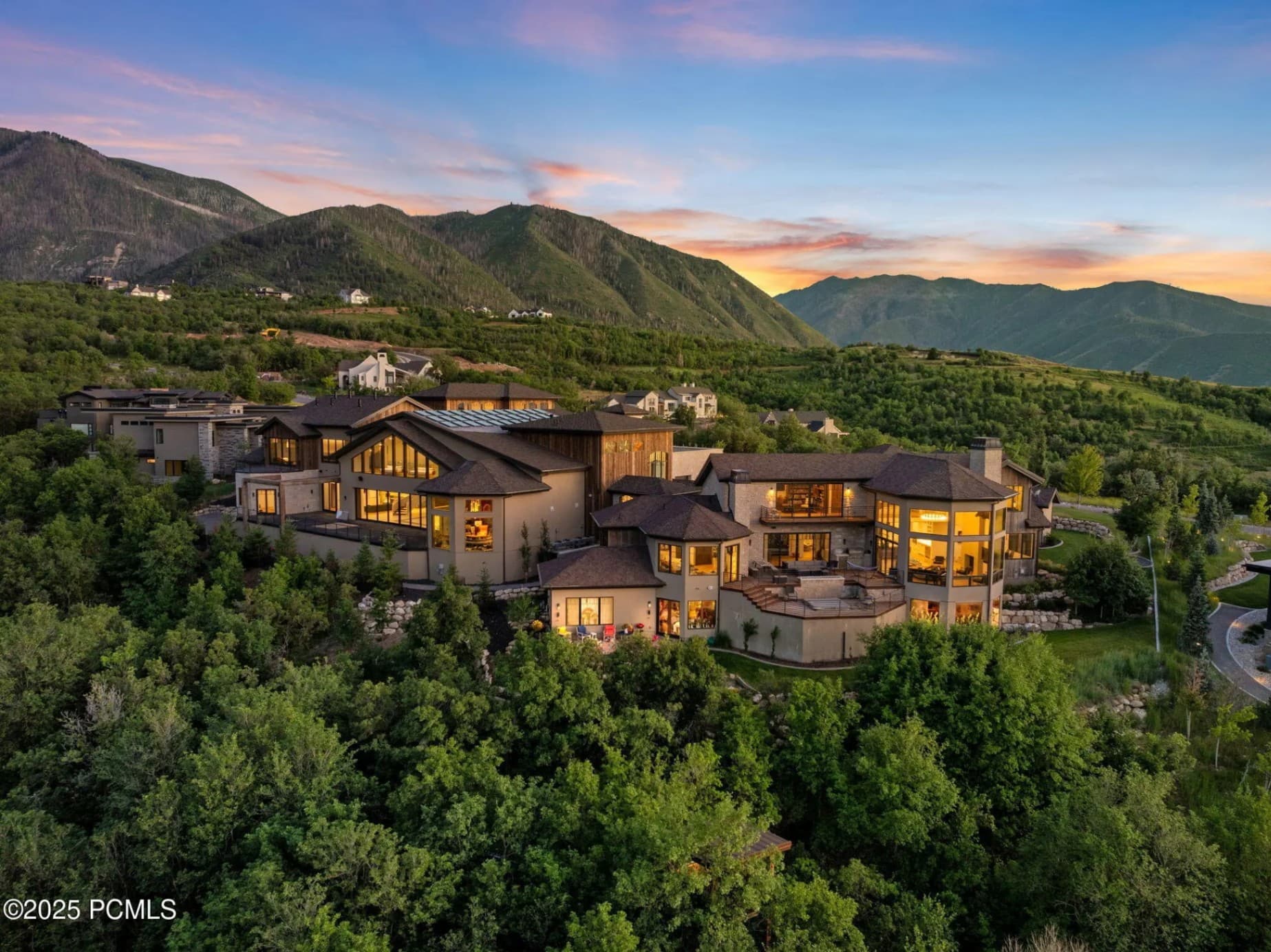 867 S Summit Creek Dr, Woodland Hills, UT 84653