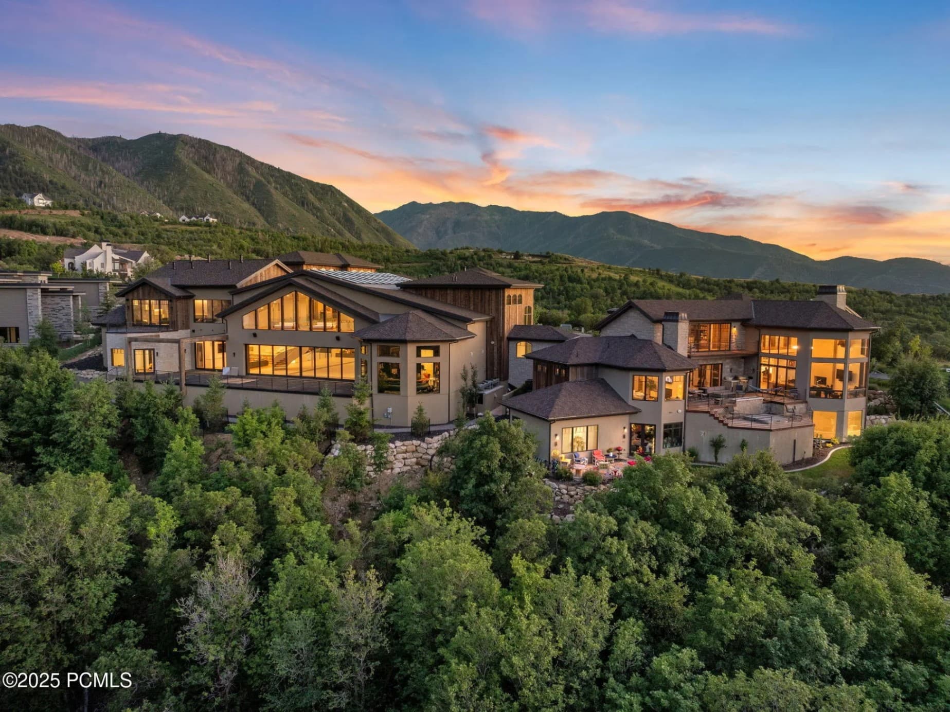 867 S Summit Creek Dr, Woodland Hills, UT 84653 - Image 2