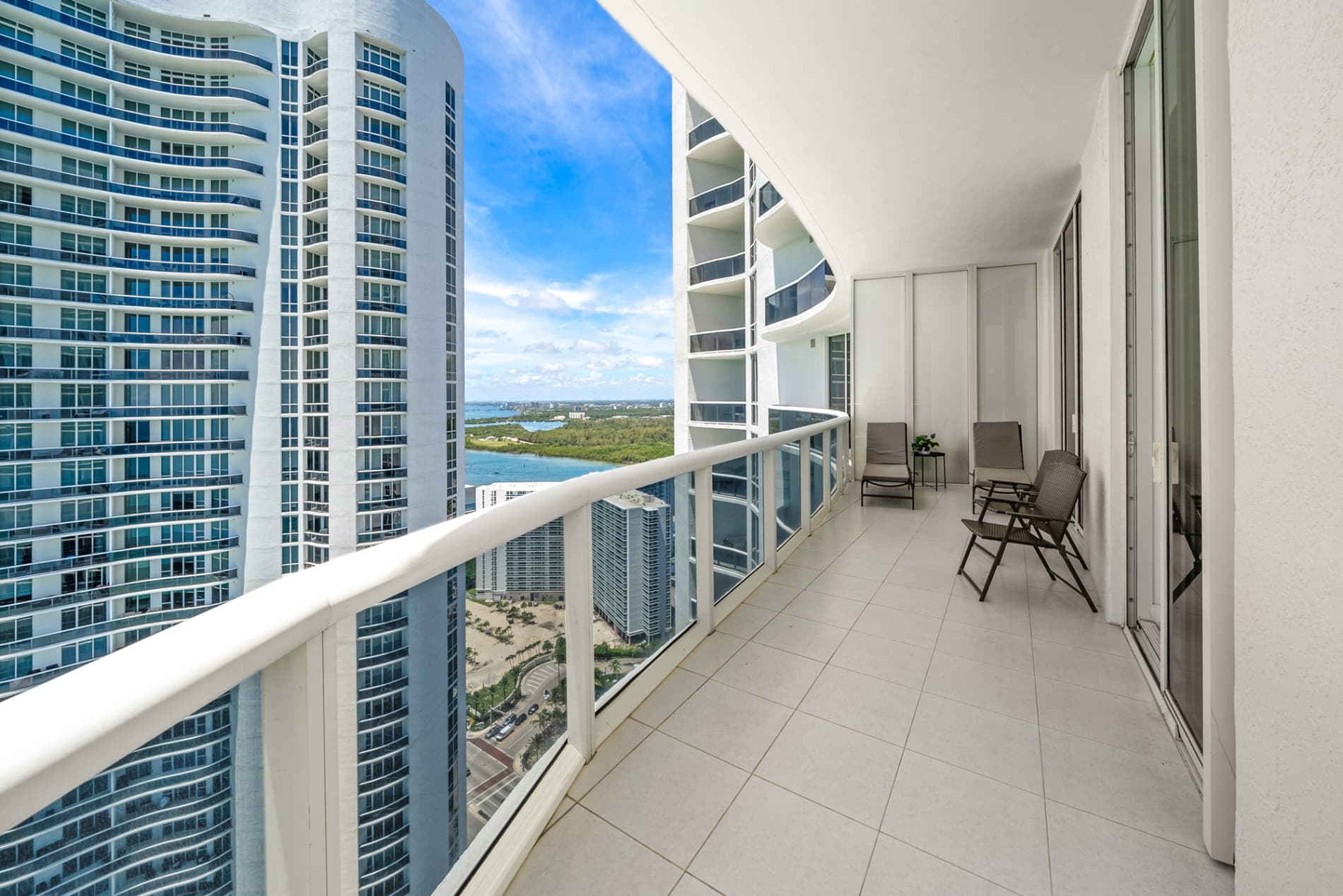 Trump Tower II, 5901 Collins Ave APT 3302, Sunny Isles Beach, FL 33160 - Image 3