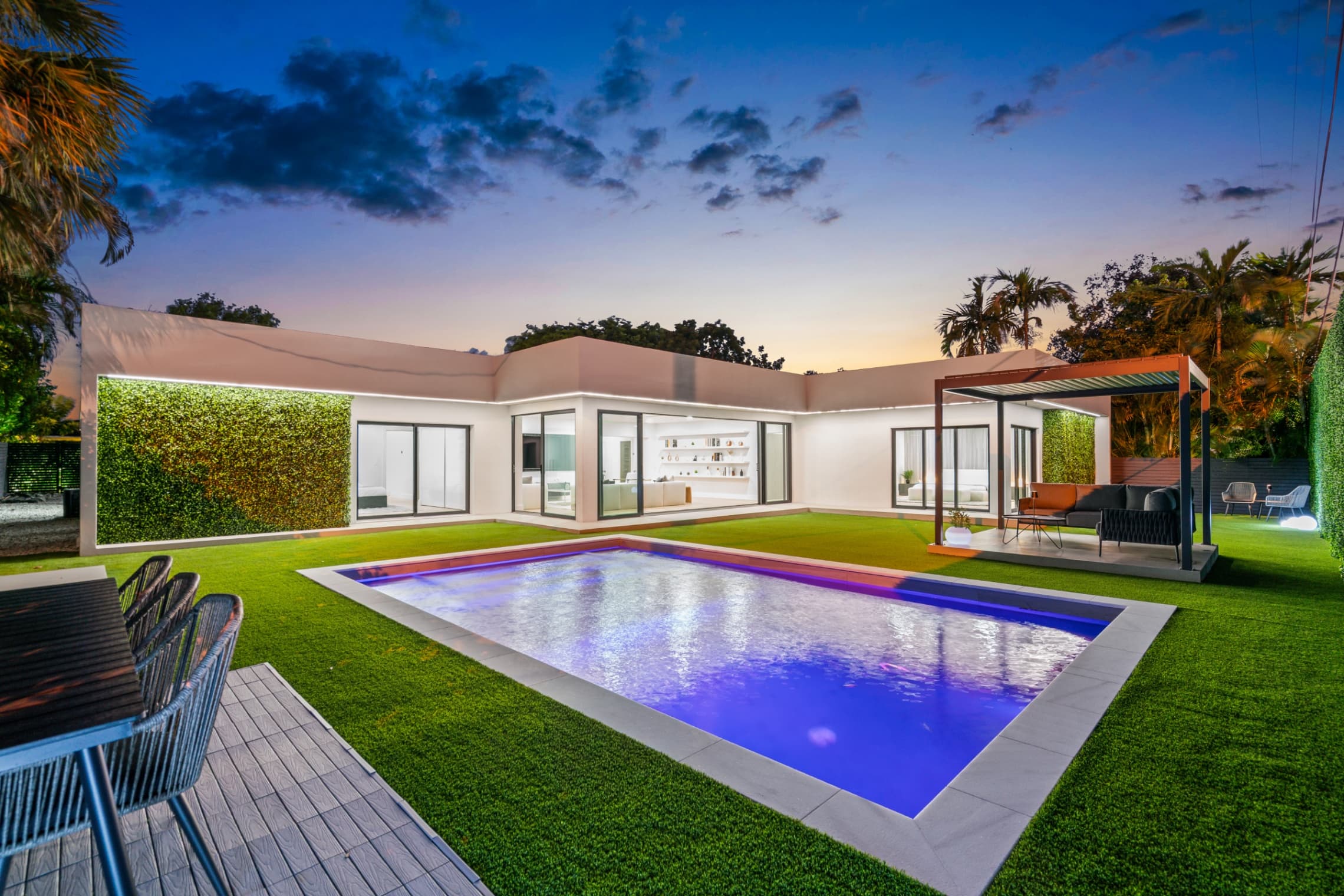 85 Shore Dr W, Miami, FL 33133