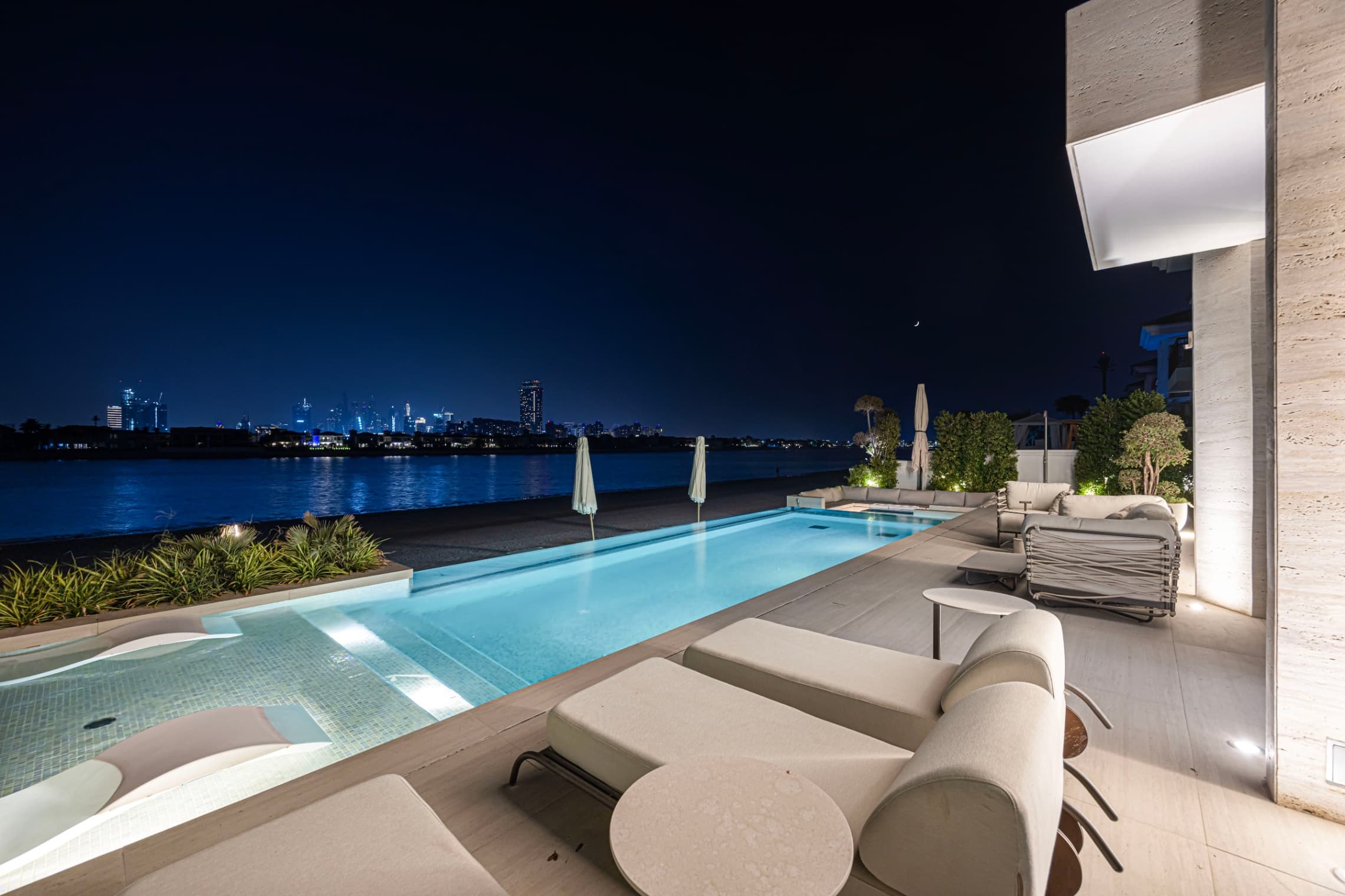Palm Jumeirah, Dubai Villa - Image 4