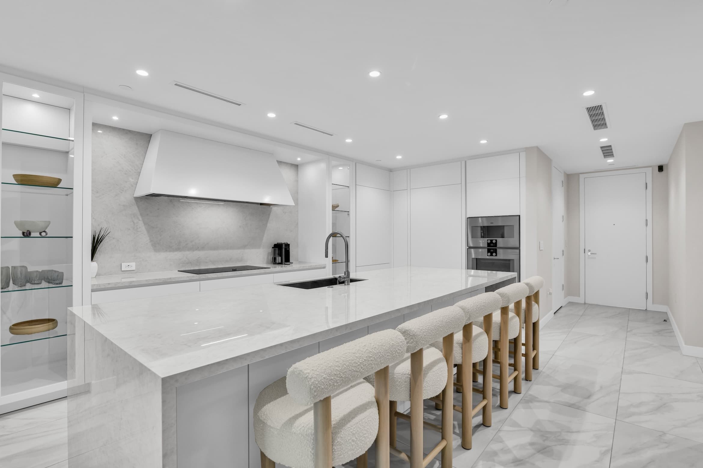 220 SE Mizner Blvd UNIT 414, Boca Raton, FL 33432