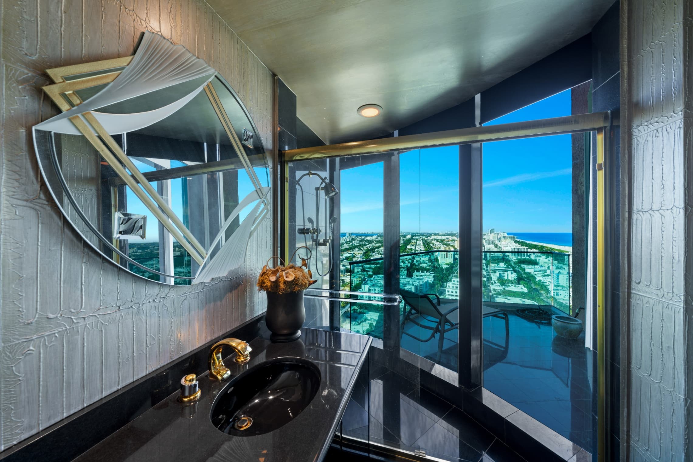 300 S Pointe Dr #TOWNHOUSE 3103, Miami Beach, FL 33139 - Image 3