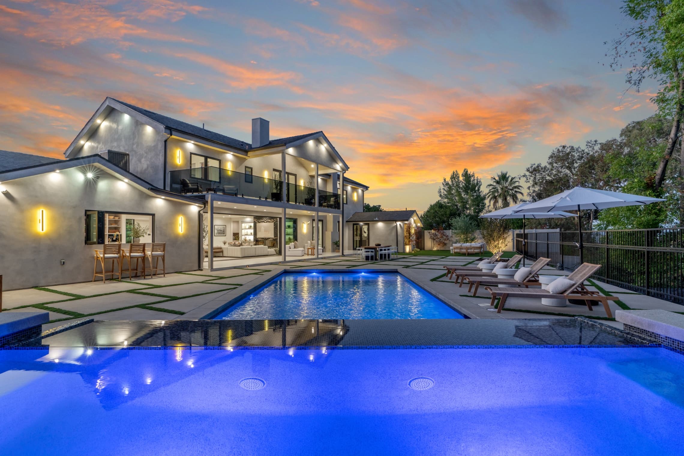 5036 Shirley Ave, Tarzana, CA 91356