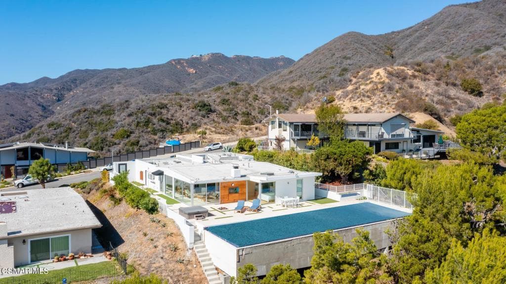 3424 Shoreheights DR Malibu, CA 90265