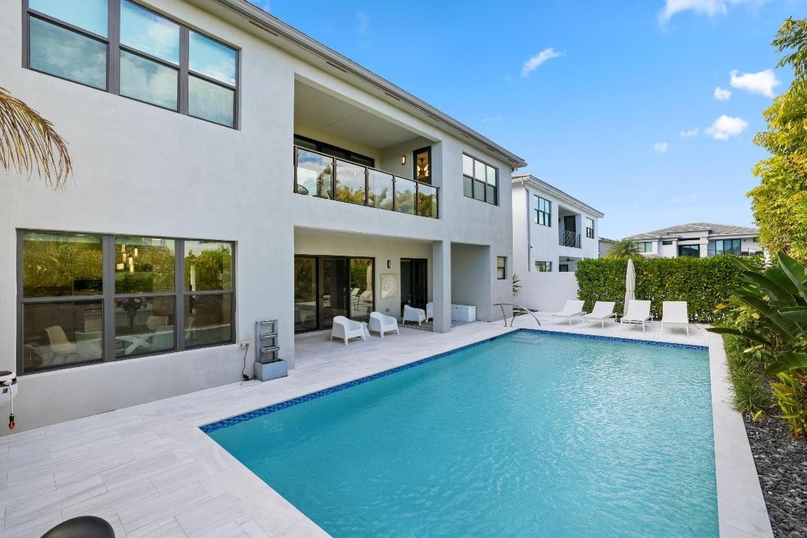 17052 Rainbow Falls Trail, Boca Raton, FL 33496 - Image 2