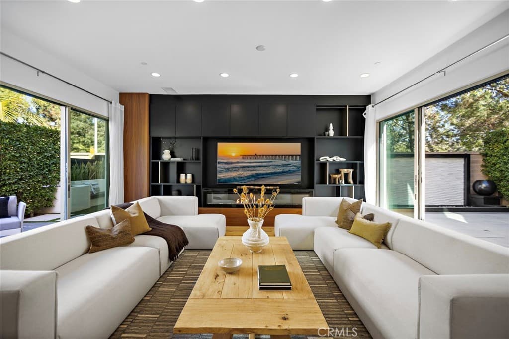 51 Fenway, Irvine, CA 92620