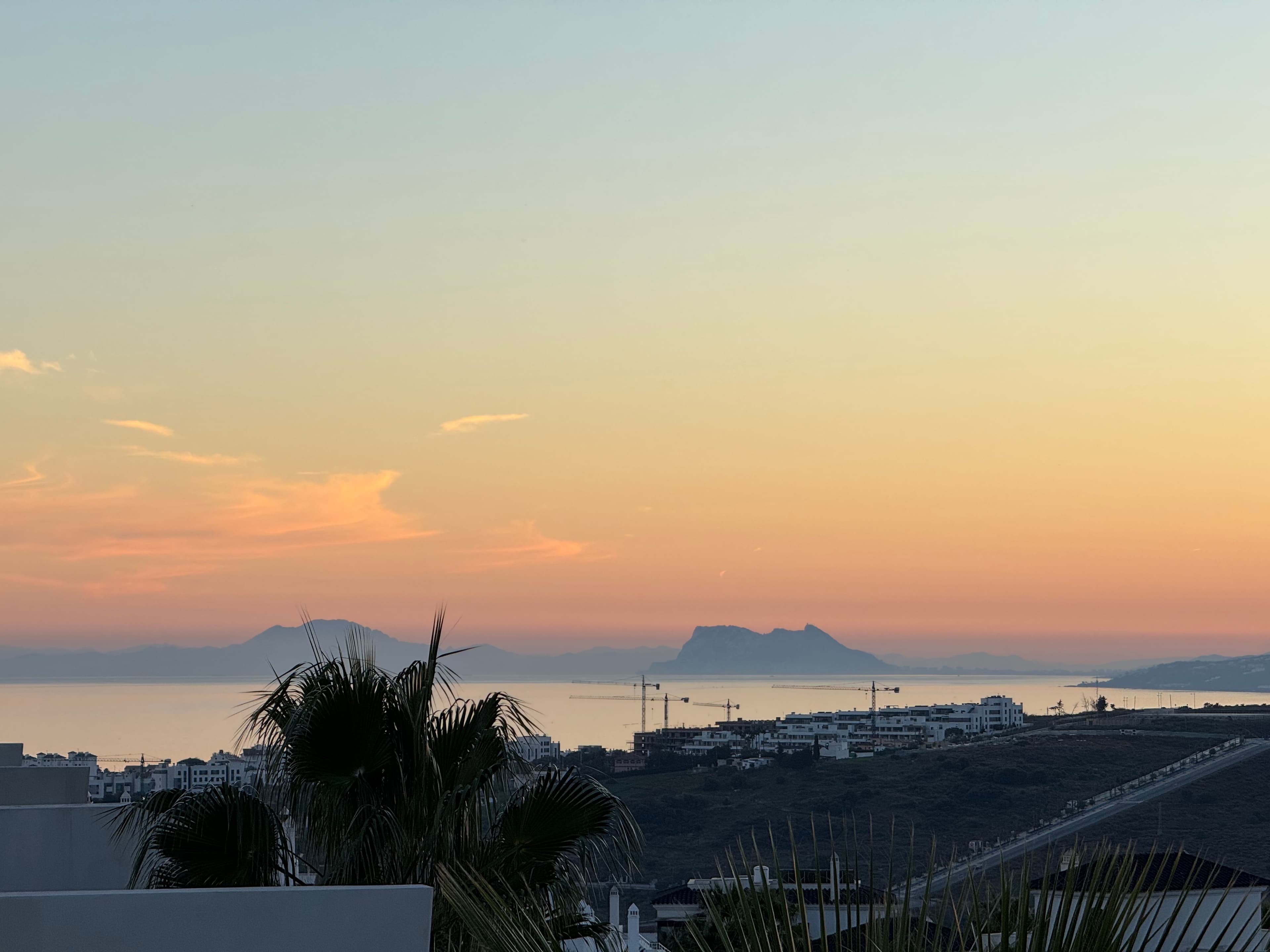 Estepona Penthouse:
Panoramic Sea & Mountain Views ยท Unrivalled Privacy