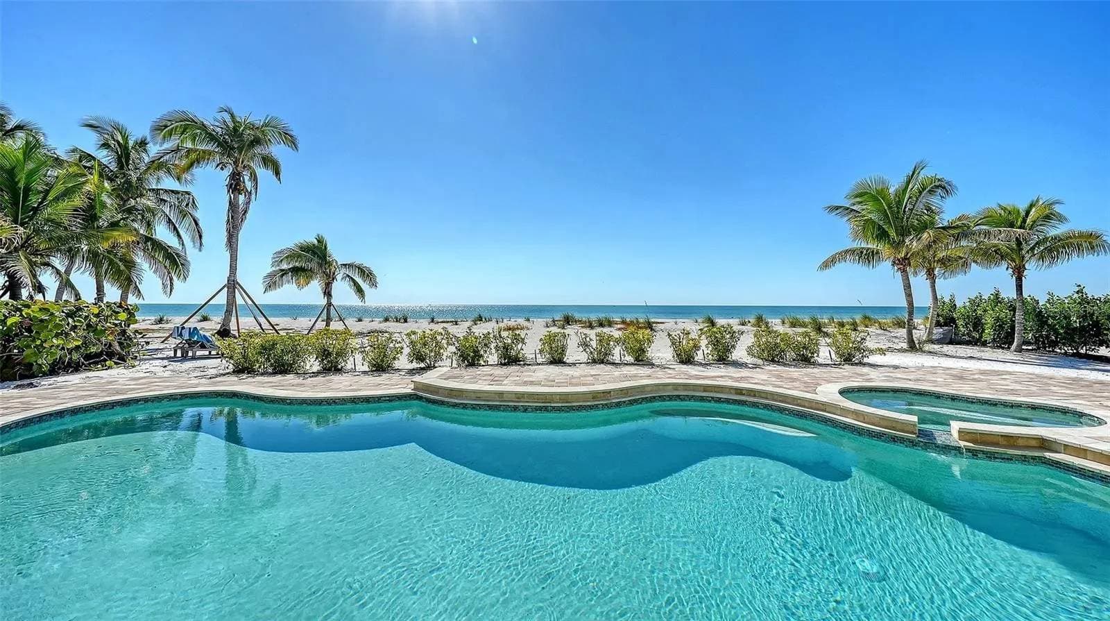 6477 Gulfside Rd, Longboat Key, FL 34228