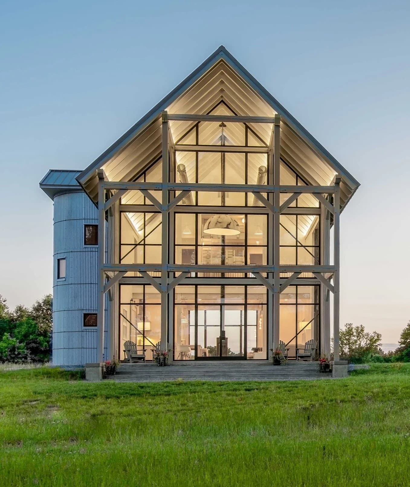 A Barn House Made Modern