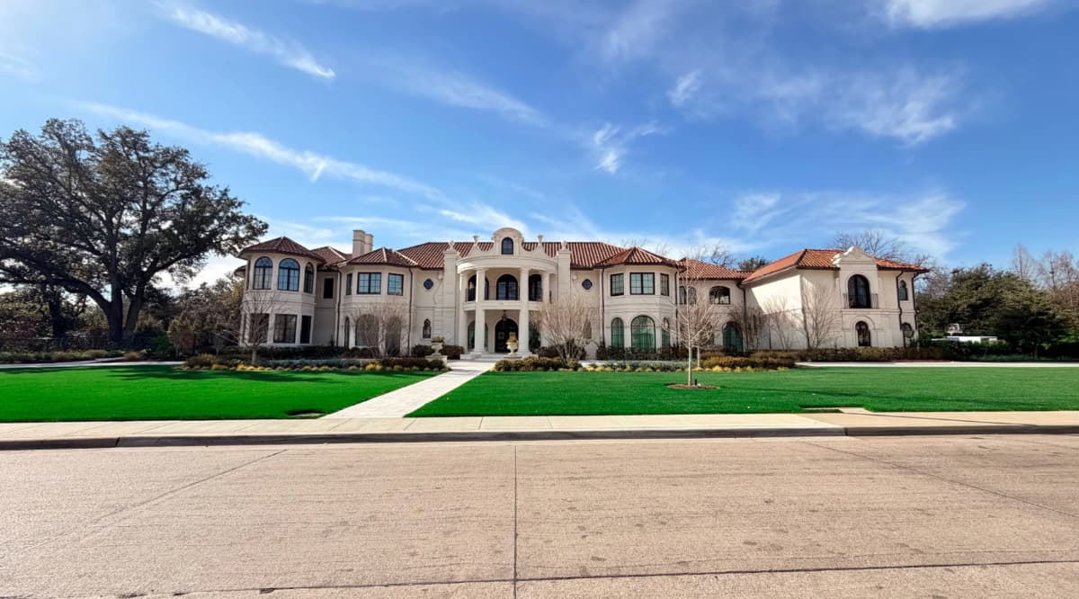 Grand Luxury Estate In Dallas Tx - Image 1