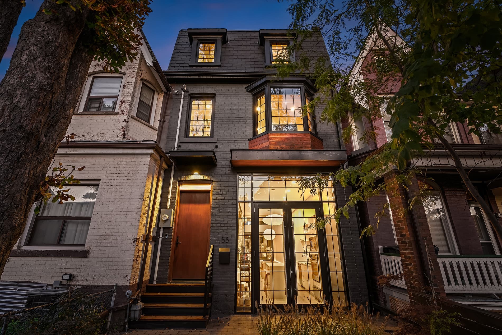 Extraordinary architectural residence on Palmerston Avenue