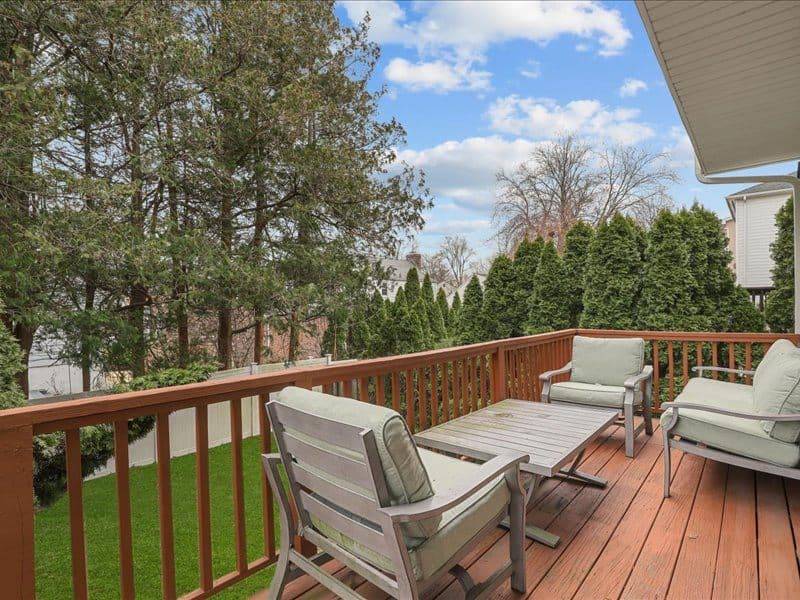 74 White Road, Scarsdale, New York 10583