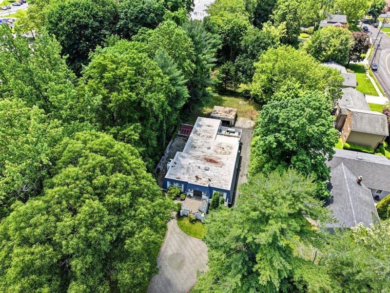 275 Broadfield Road, New Rochelle, NY