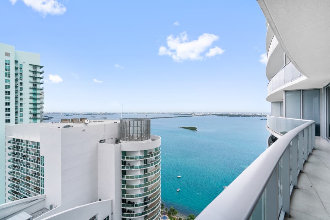 Aria on the Bay Fully Furnished 2 Beds+Den+3Baths