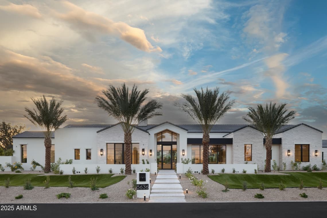 5636 E Caballo Drive