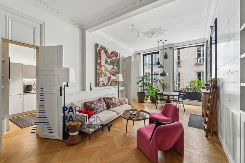 Exceptional 2 bedroom 2 bathroom luxury apartment in Saint Germain des Près Paris