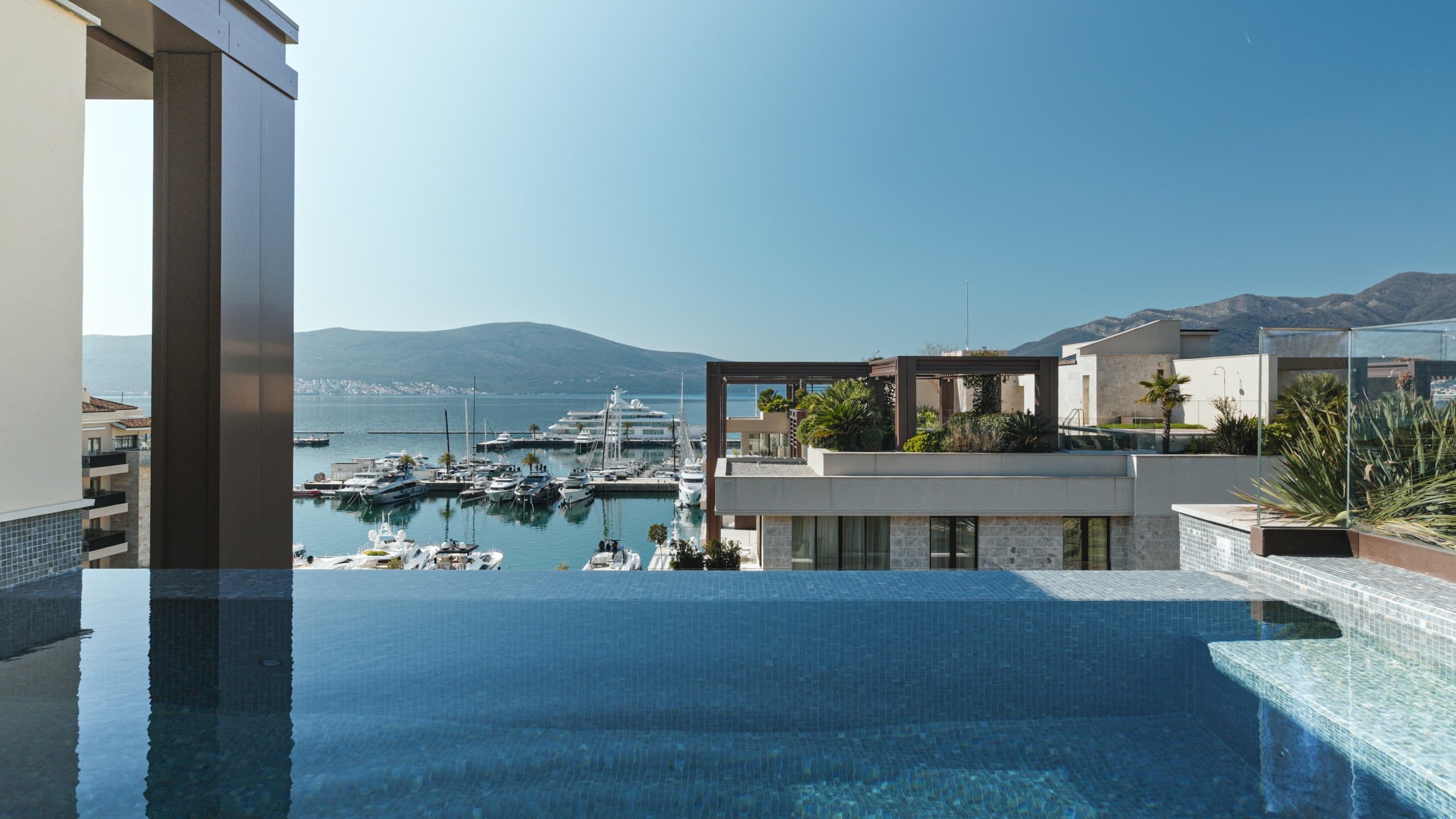 Penthouse Elena