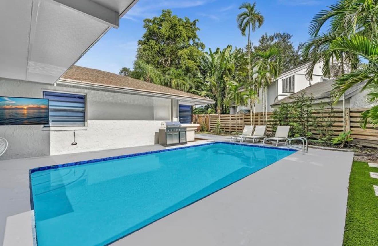 Gated Hollywood Home with Pool and Golf Access