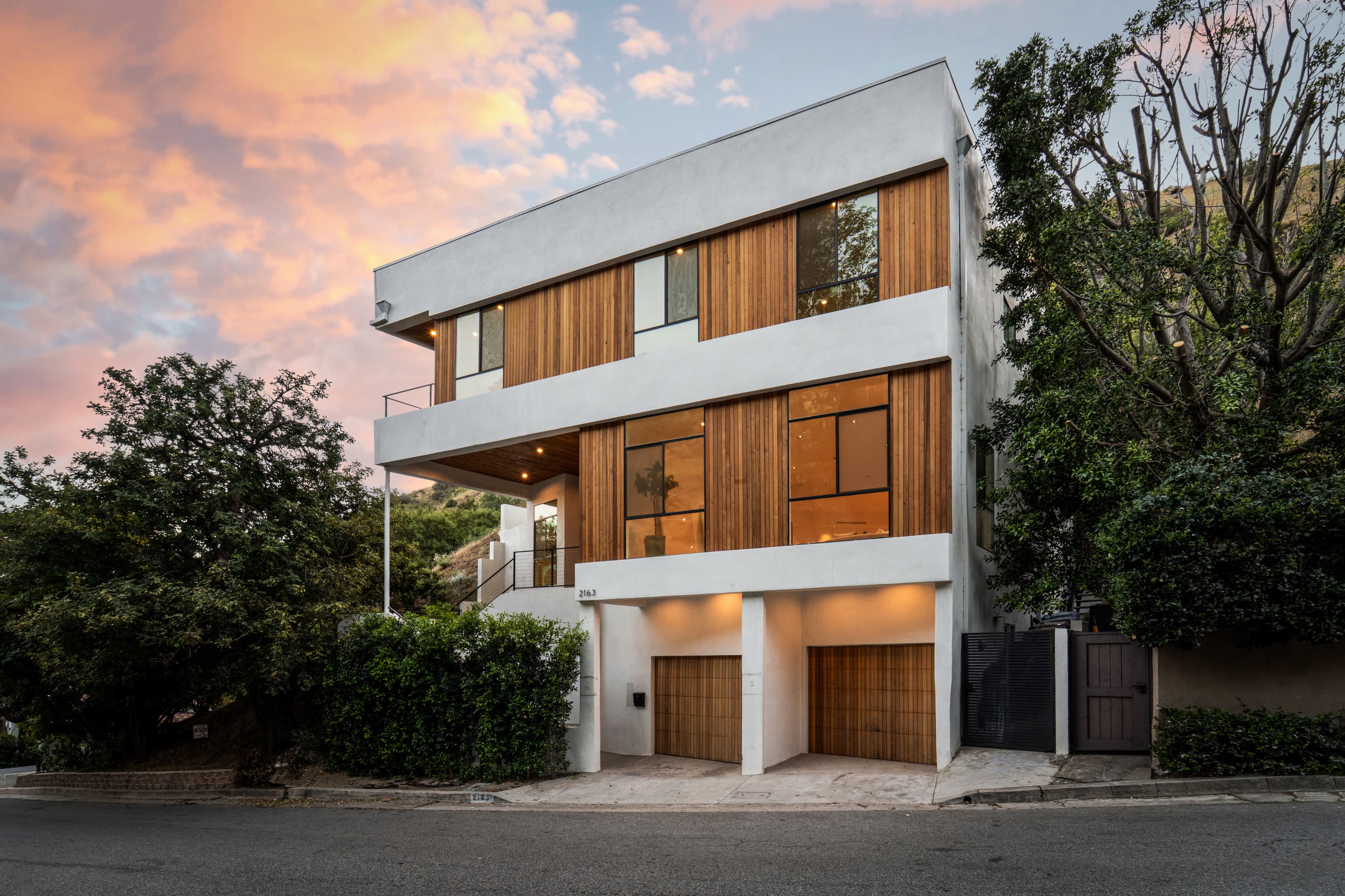 Meticulously Reimagined Residence in Prestigious Outpost Estates - Image 1