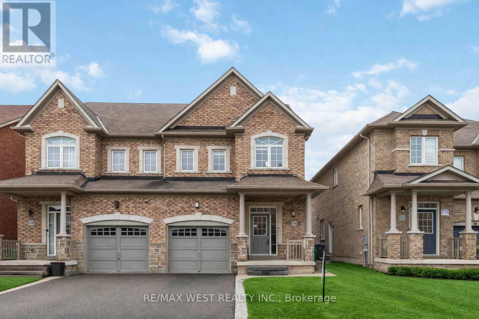 116 LESABRE CRESCENT Brampton (Bram East), Ontario L6P0W4