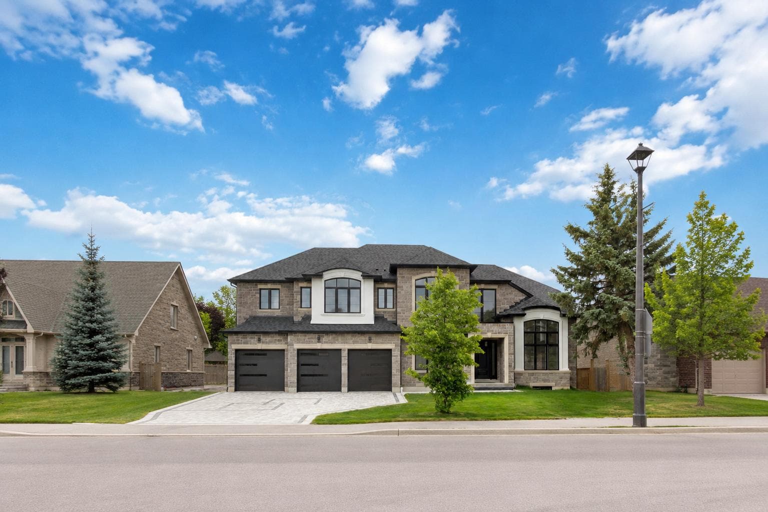 6425 OLD CHURCH ROAD Caledon (Caledon East), Ontario L7C1R1