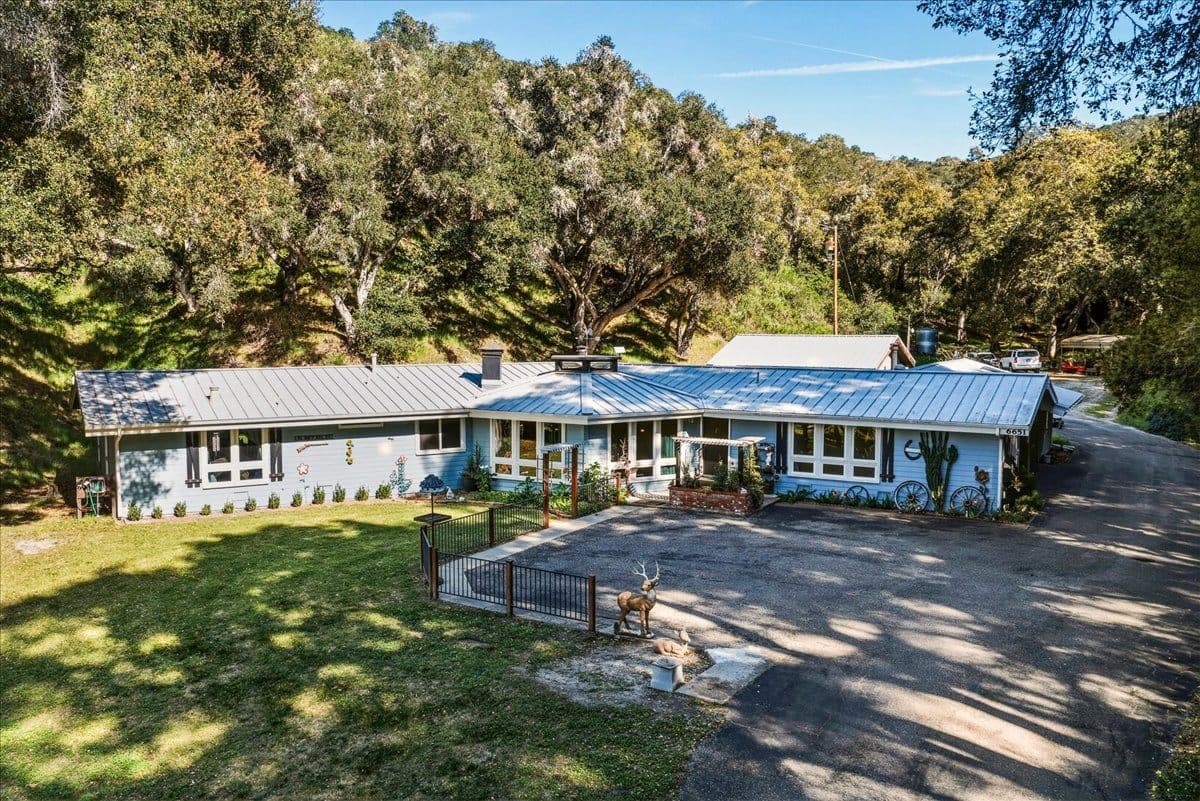 Coastal Ranch Estate In Avila Beach - Image 1