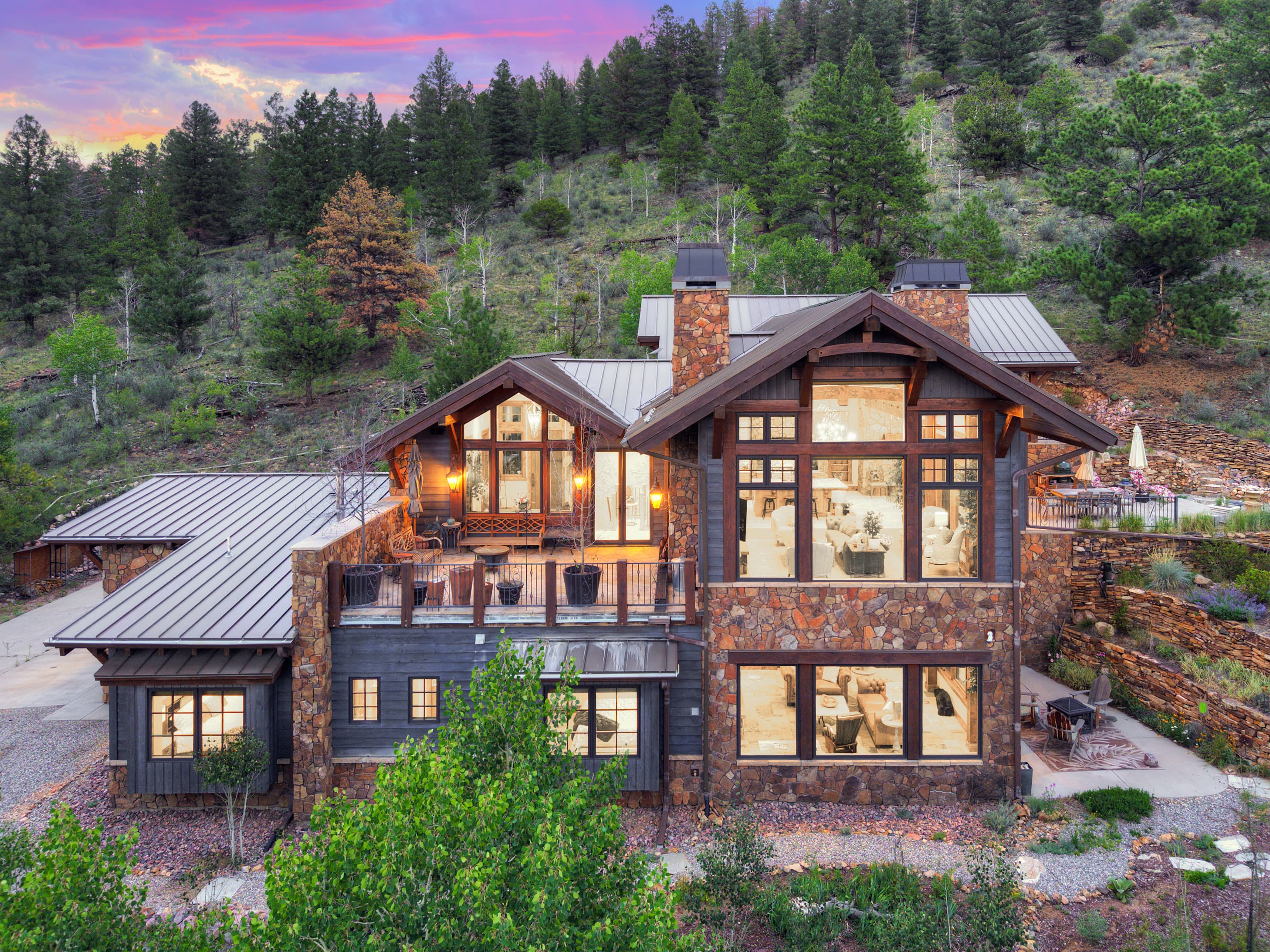 Exquisite Guffey Home with Mini Horse Farm