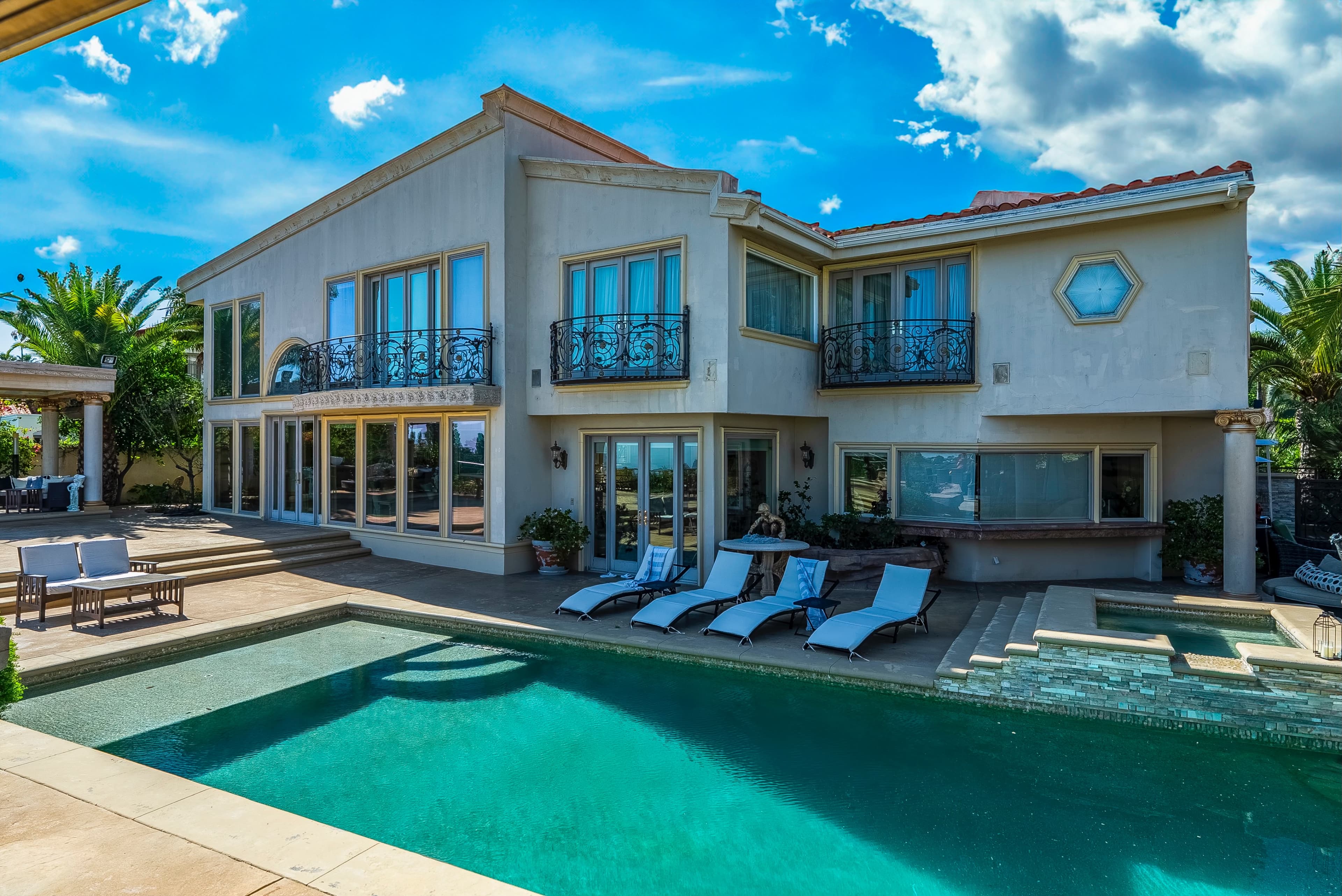 Bel Air Luxury