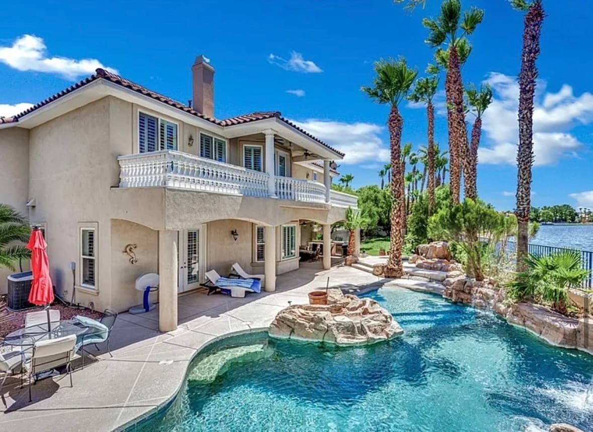 Just Sold In Las Vegas . - Image 1