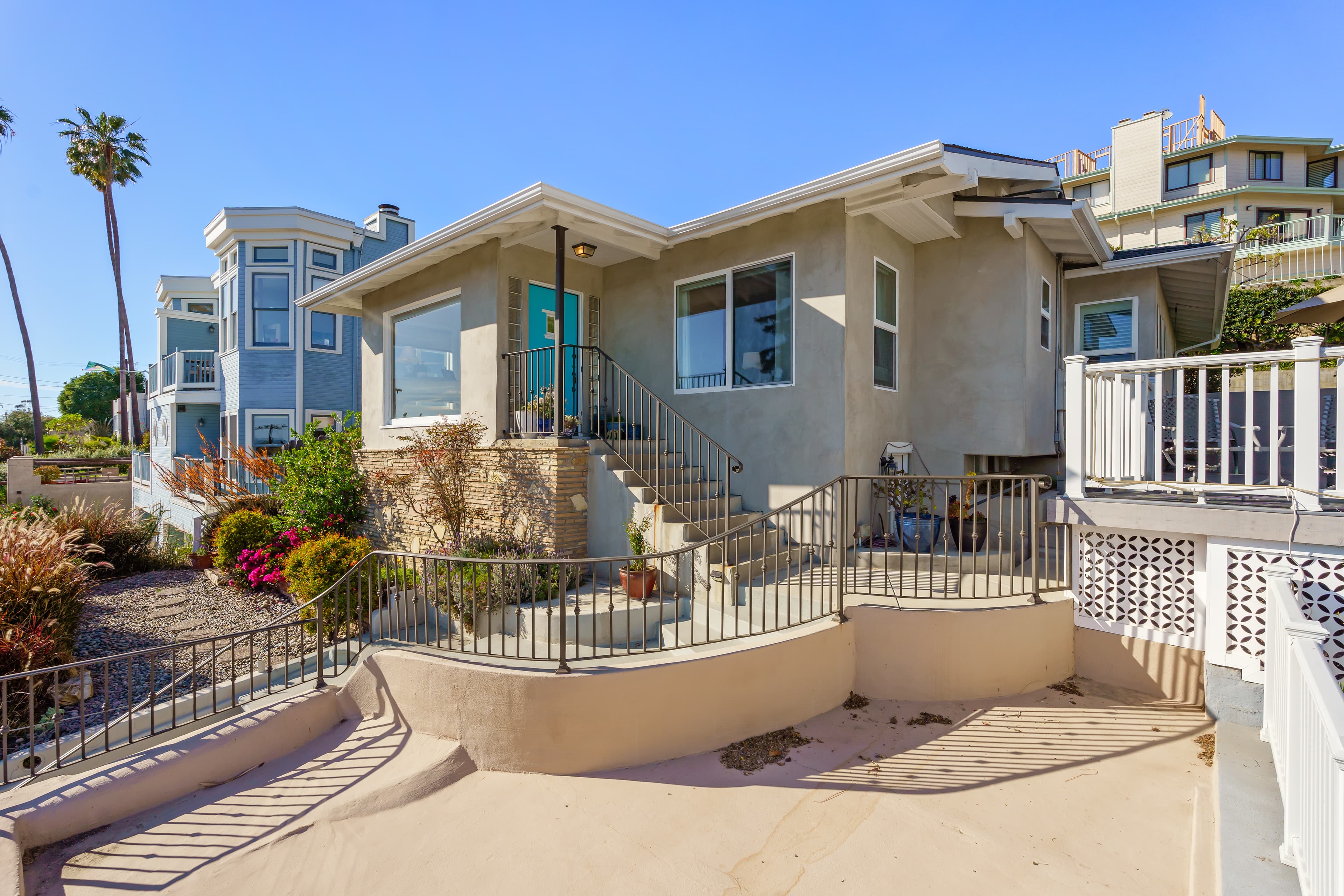 Ventura House Offering Panoramic Water and Sunset Views