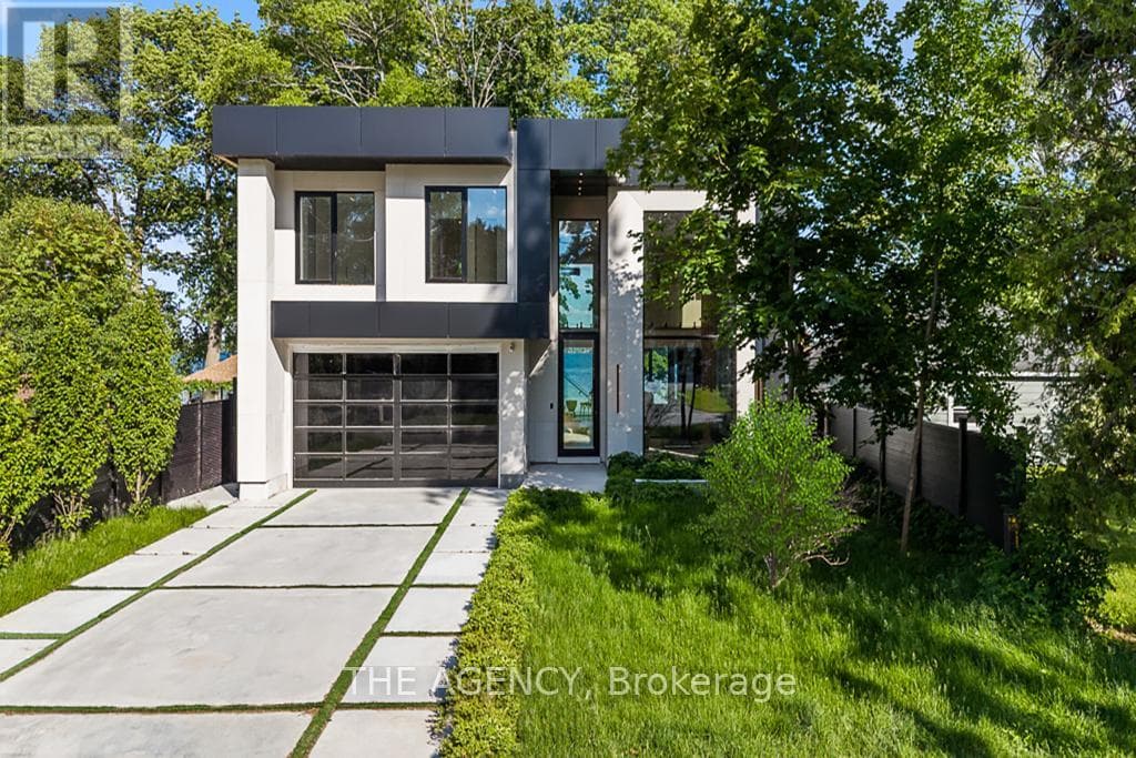 Exquisite Orillia Residence with Lake Access