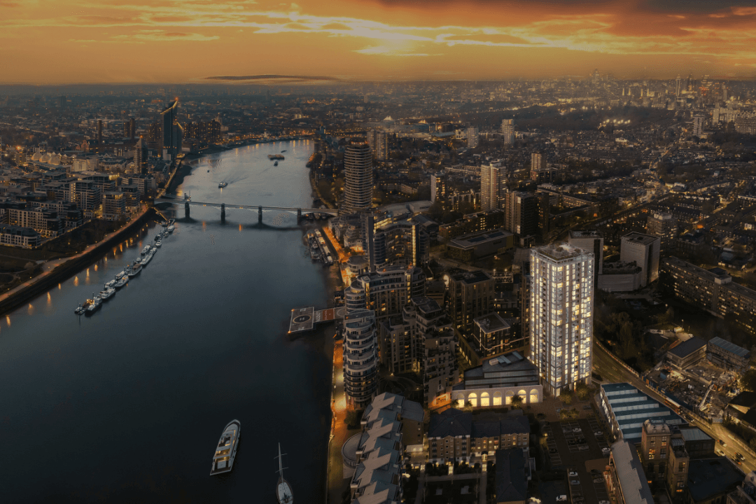 Exceptional London Apartment with River Thames and City Views