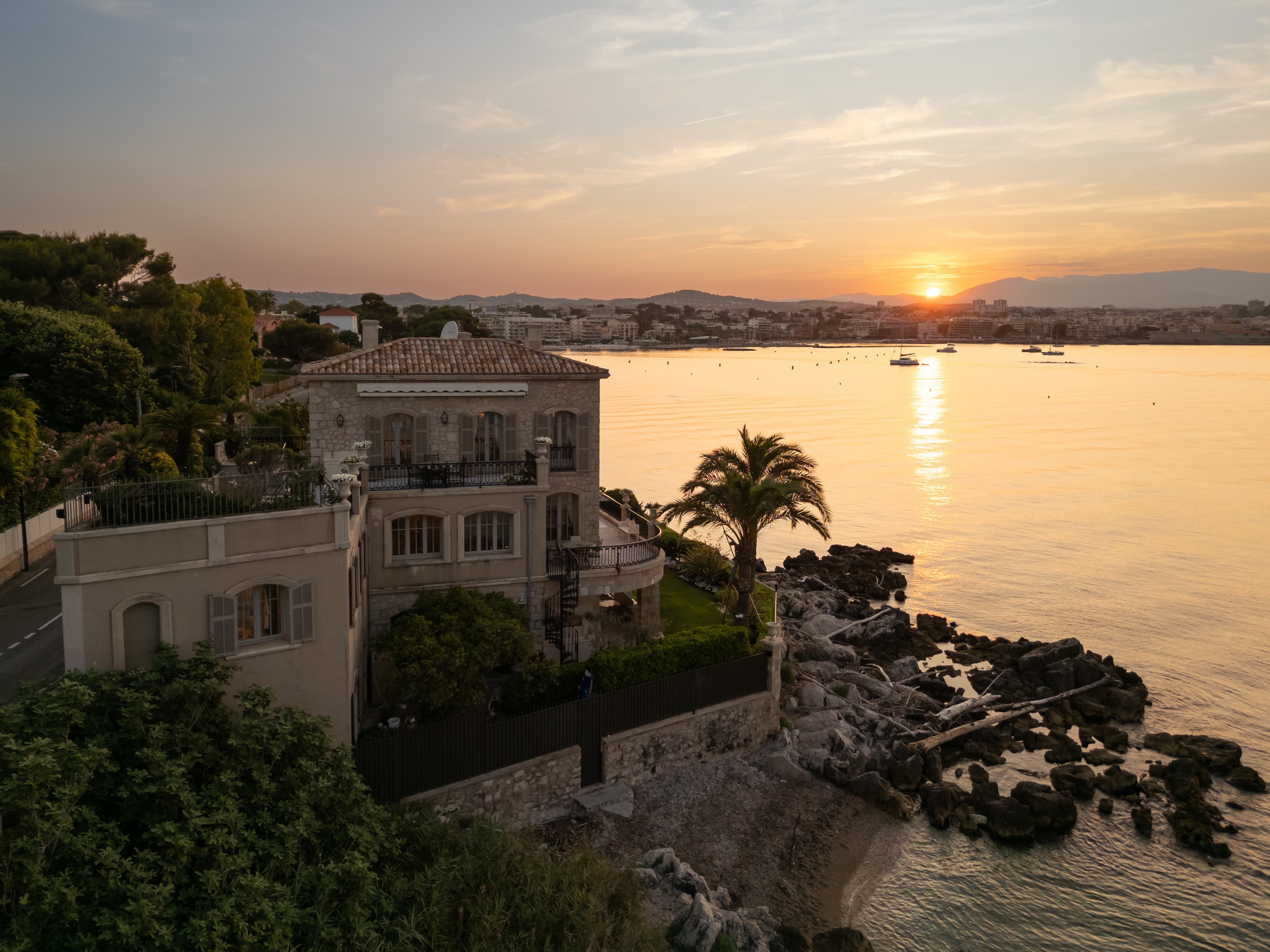 Iconic Waterfront Home on the Cap d'Antibes