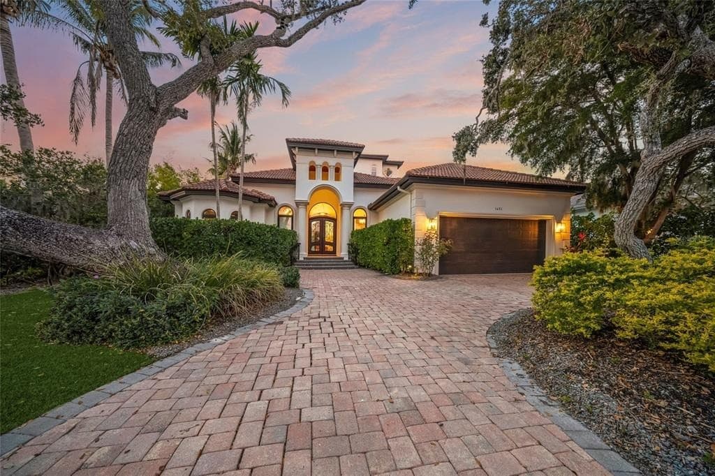 1451 Rebecca Ln, Sarasota, FL 34231