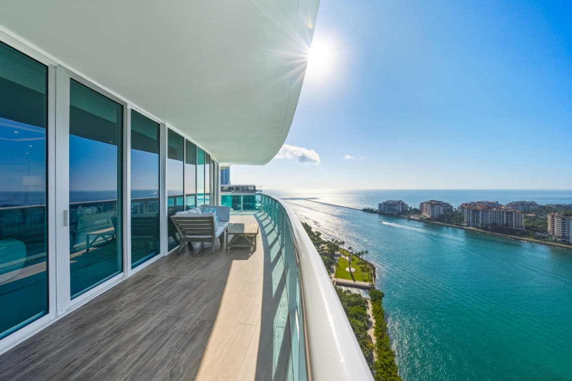 1000 S Pointe Dr APT 2802, Miami Beach, FL 33139