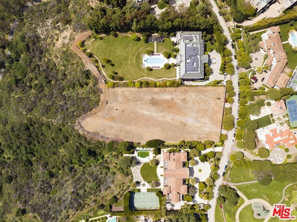 45 Beverly Park Cir, Beverly Hills, CA 90210