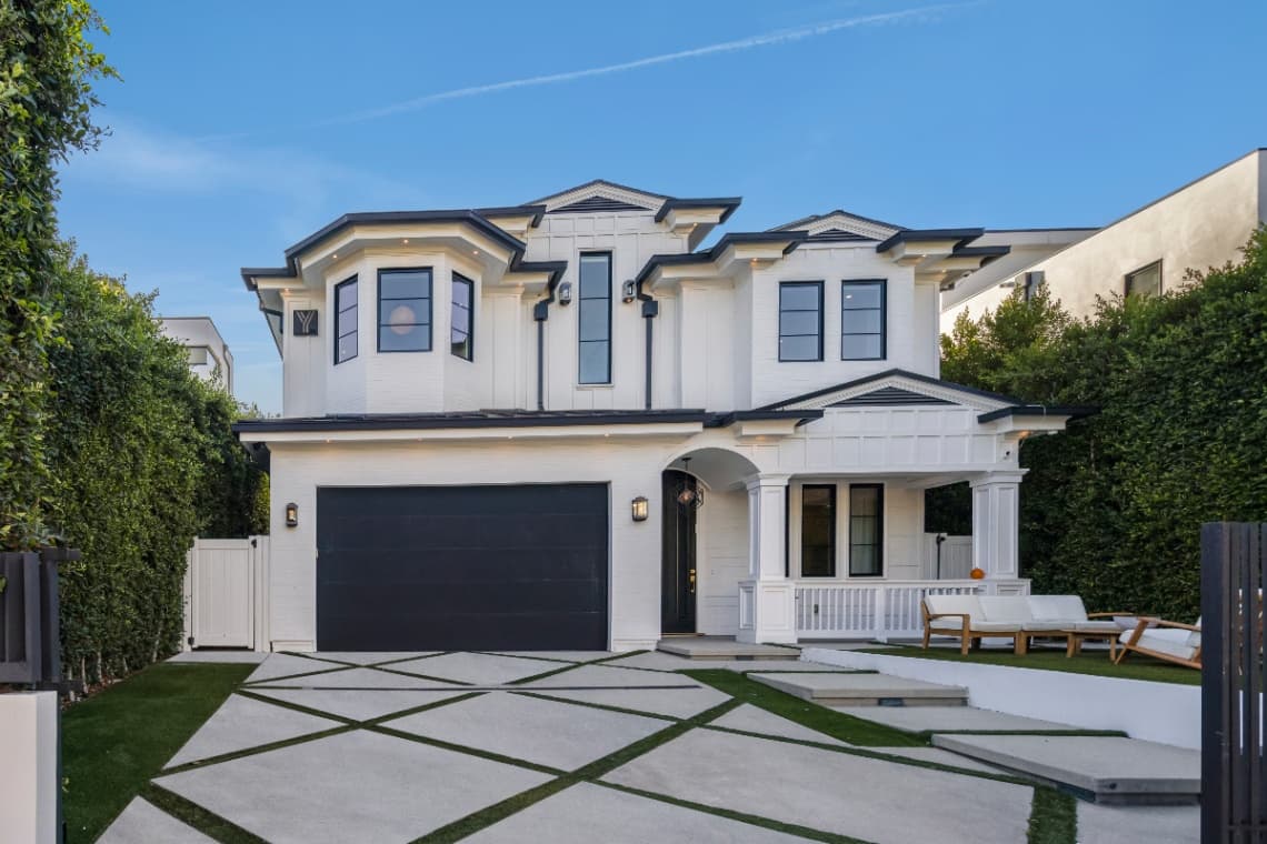 843 N Spaulding Ave, Los Angeles, CA 90046