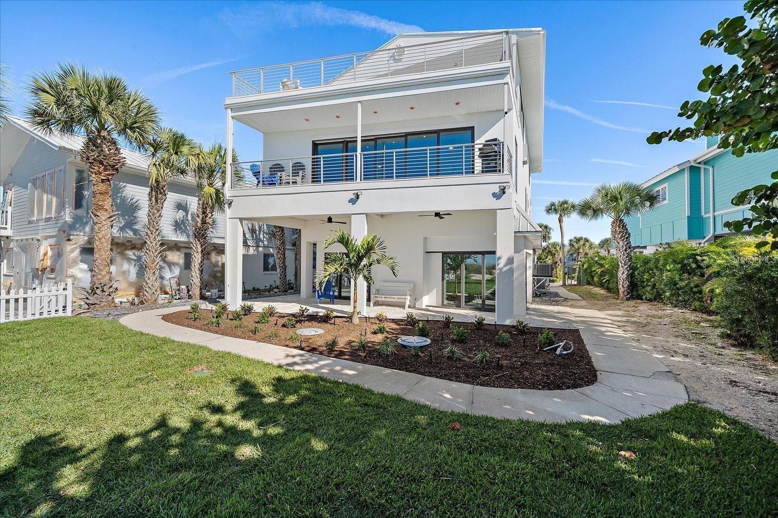 A Private Gulf-Front Paradise on Casey Key