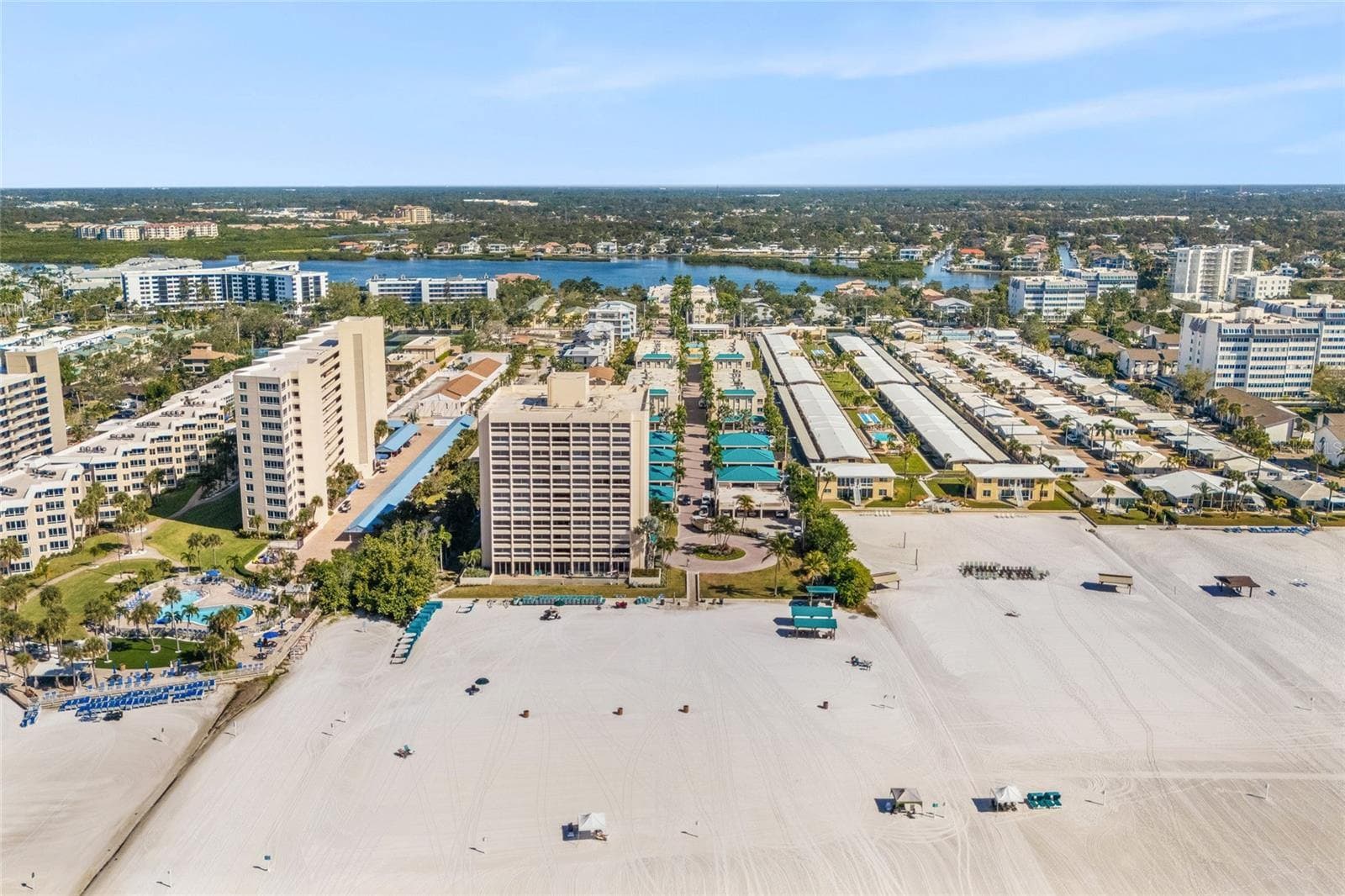 Discover Siesta Key Living in This Exclusive House