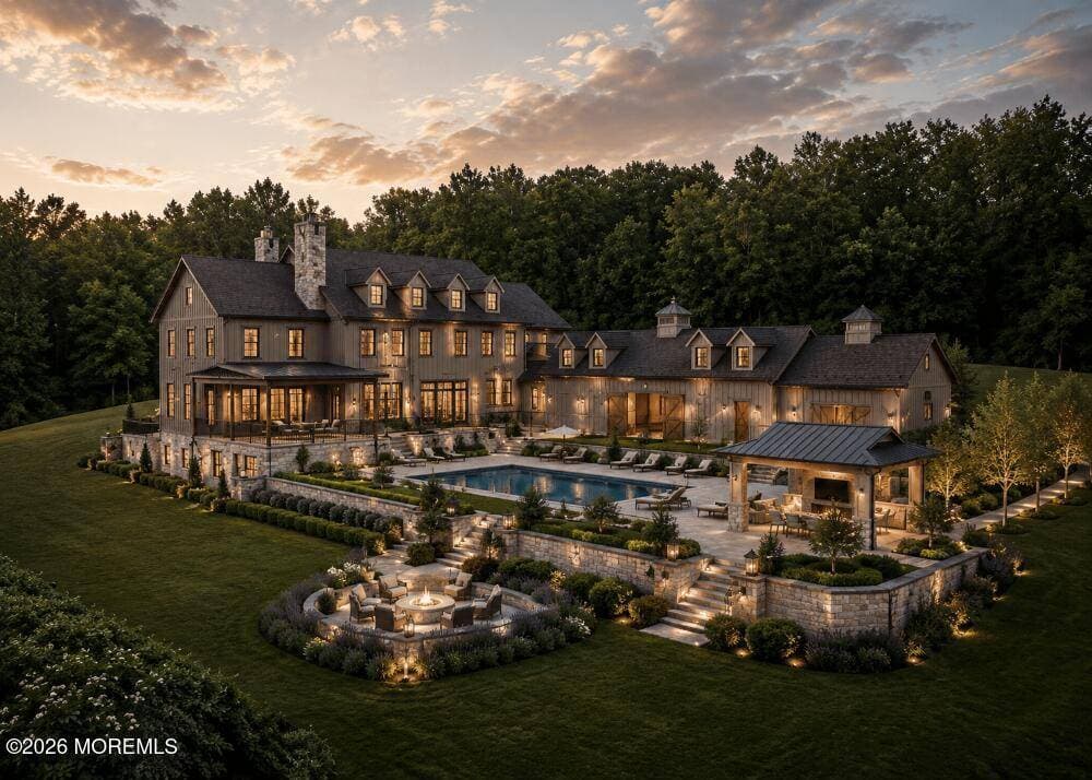 131 Igoe Rd, Morganville, NJ 07751