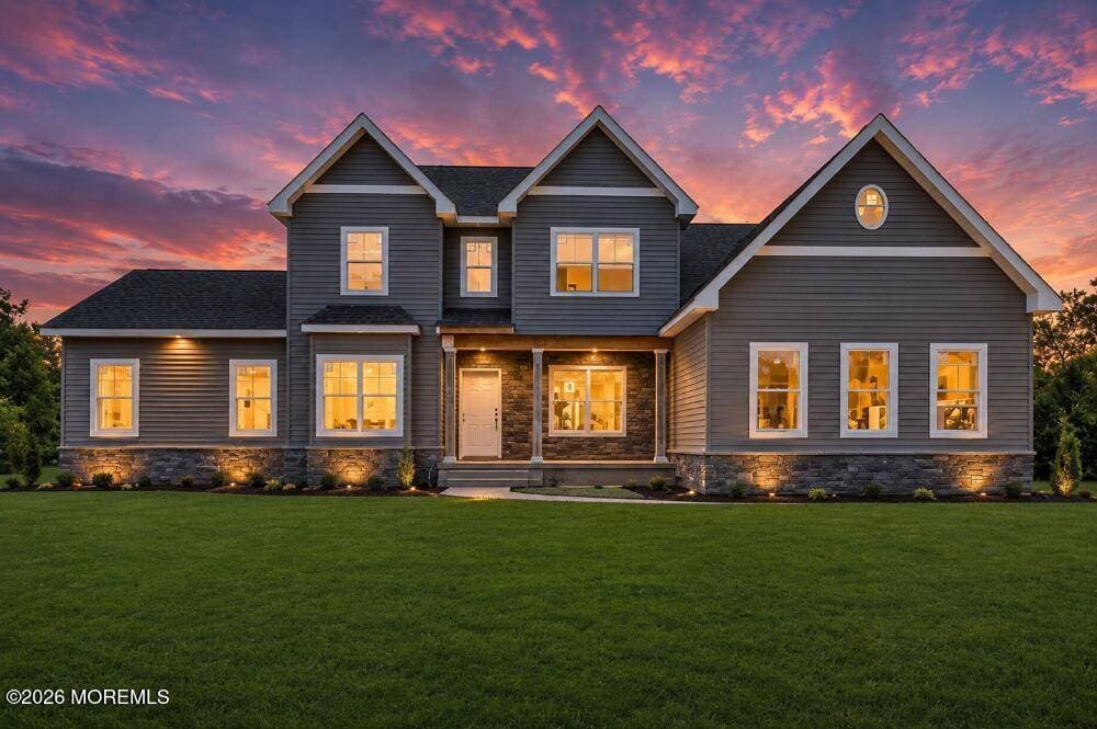 4 Cristina Ct, Matawan, NJ 07747