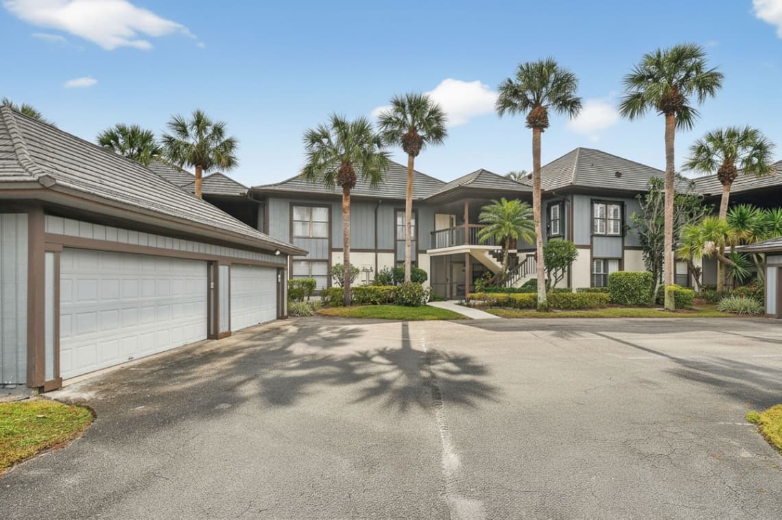 Luxury Condo in The Polo Club