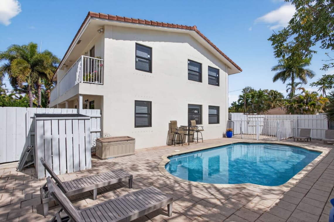 Turnkey 5-Plex in Prime Fort Lauderdale Rental Area.