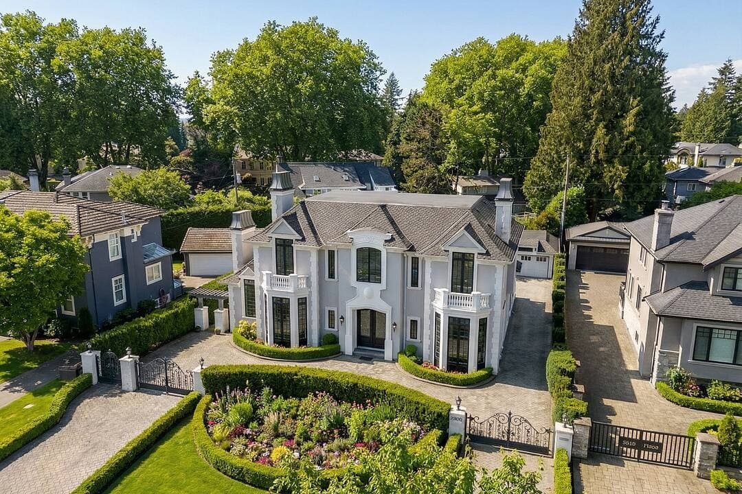 8083 ANGUS DRIVE Vancouver, British Columbia V6P5K9