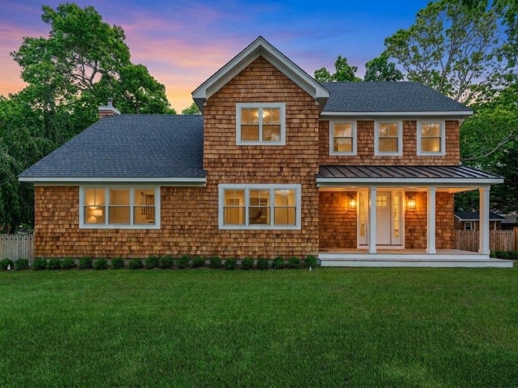Modern Hamptons Charm
